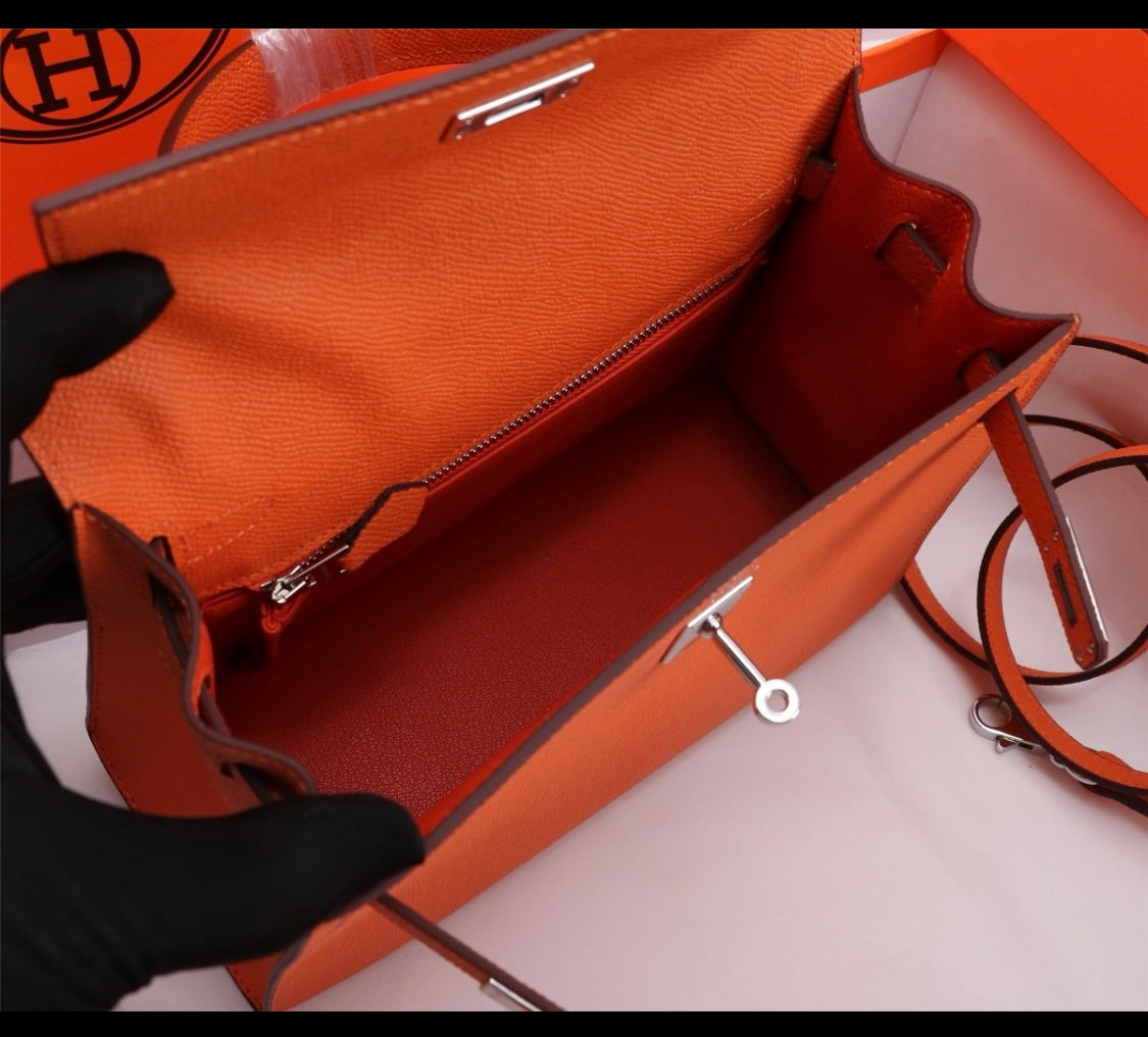 Her S Kel E Handbag 25 cm Epsom Leather
