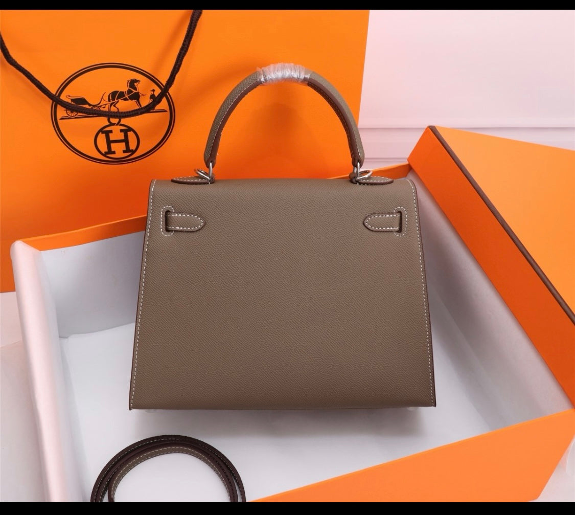 Her S Kel E Handbag 25 cm Epsom Leather