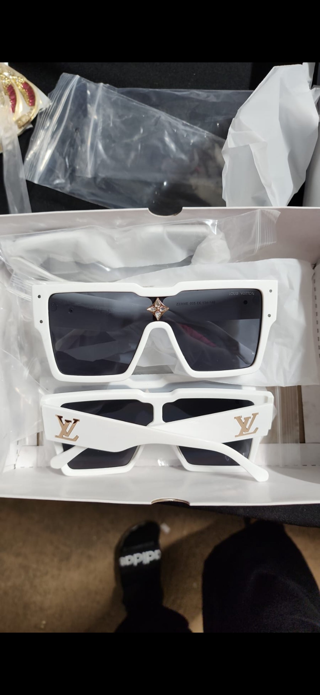 LoVe Luisito sunglasses