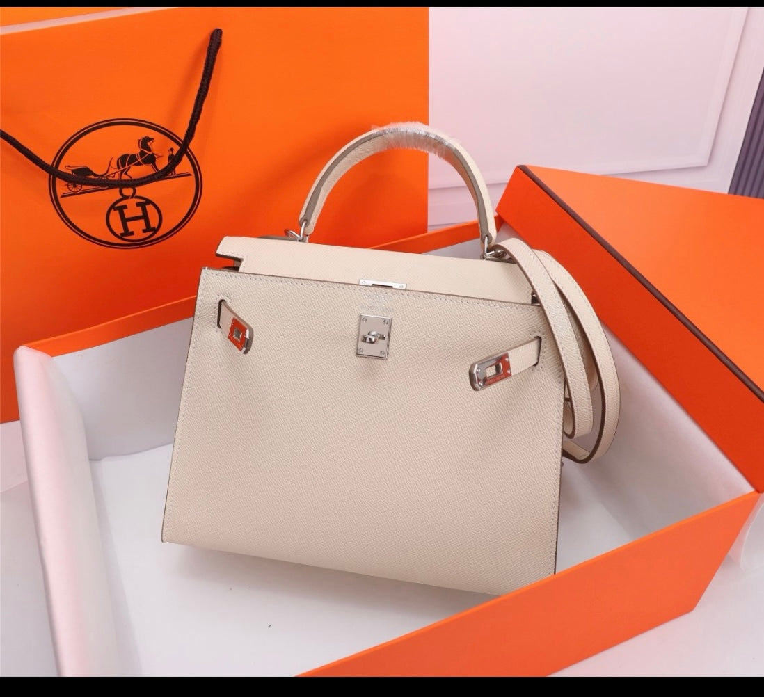Her S Kel E Handbag 25 cm Epsom Leather Available