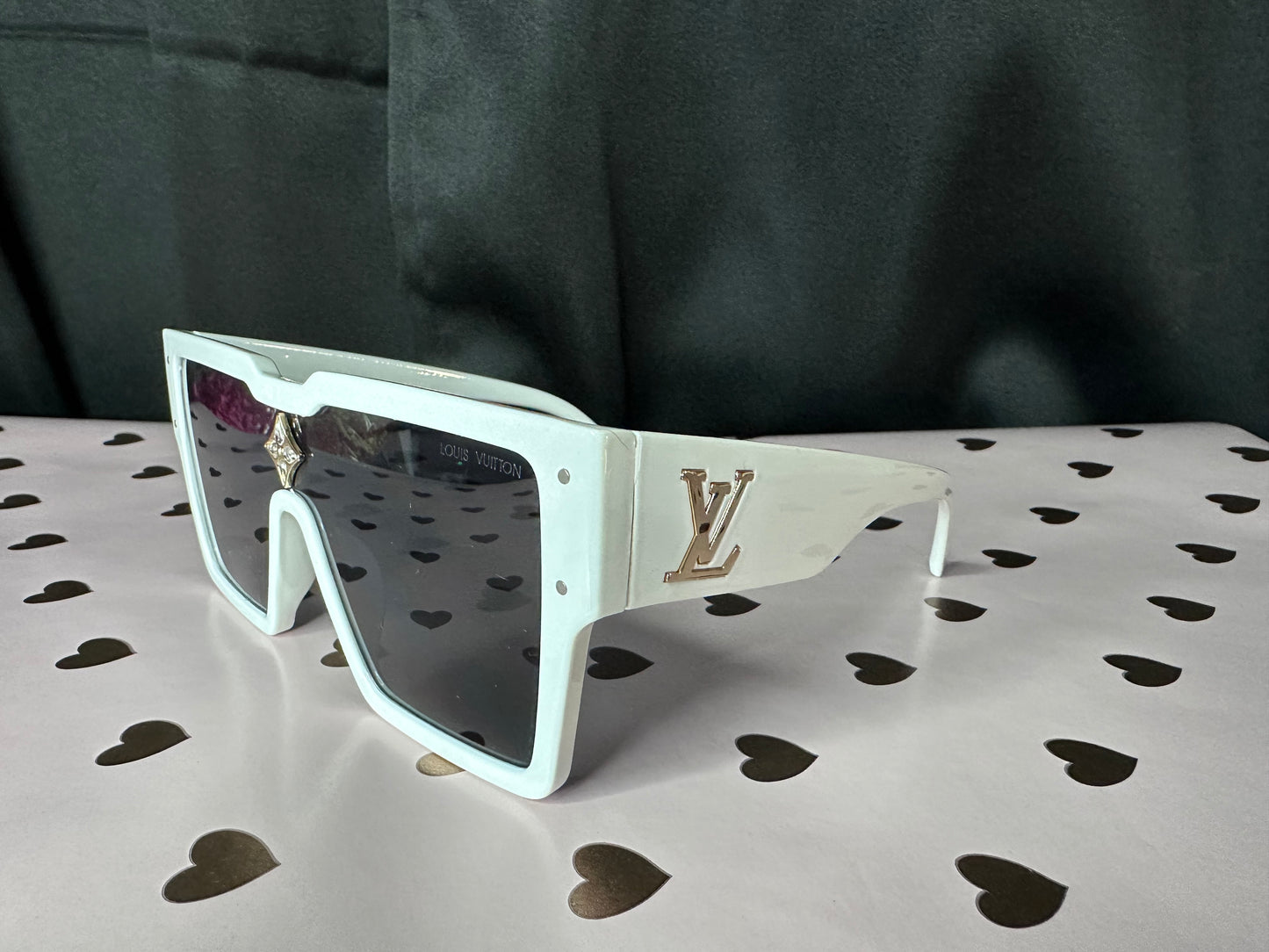 LoVe Luisito sunglasses
