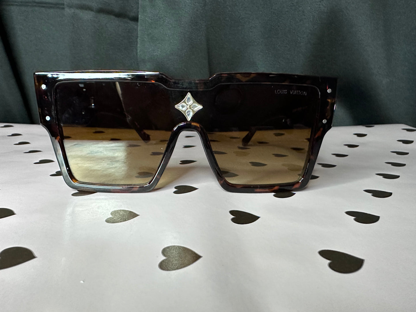 LoVe Luisito sunglasses