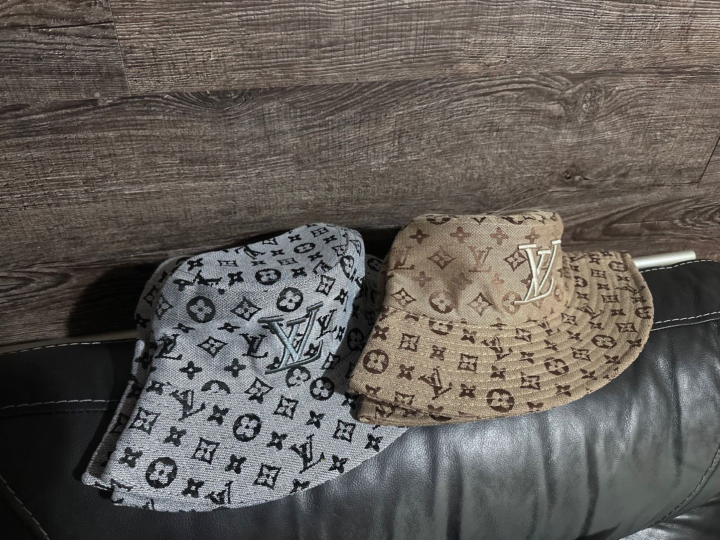 LoVe Luisito Bucket hat UniSex