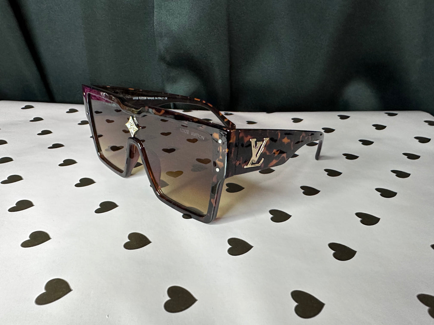 LoVe Luisito sunglasses