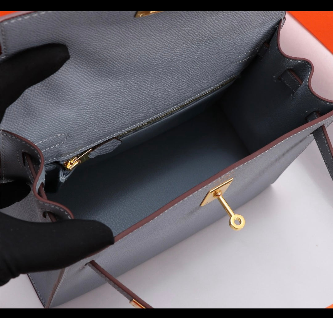 Her S Kel E Handbag 25 cm Epsom Leather