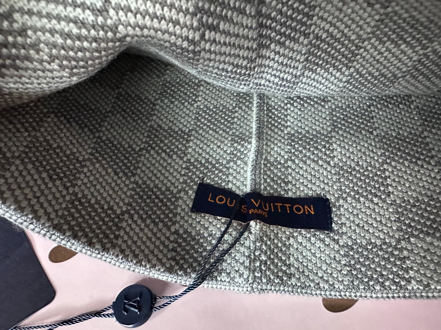 LoVe Luisito Beanie