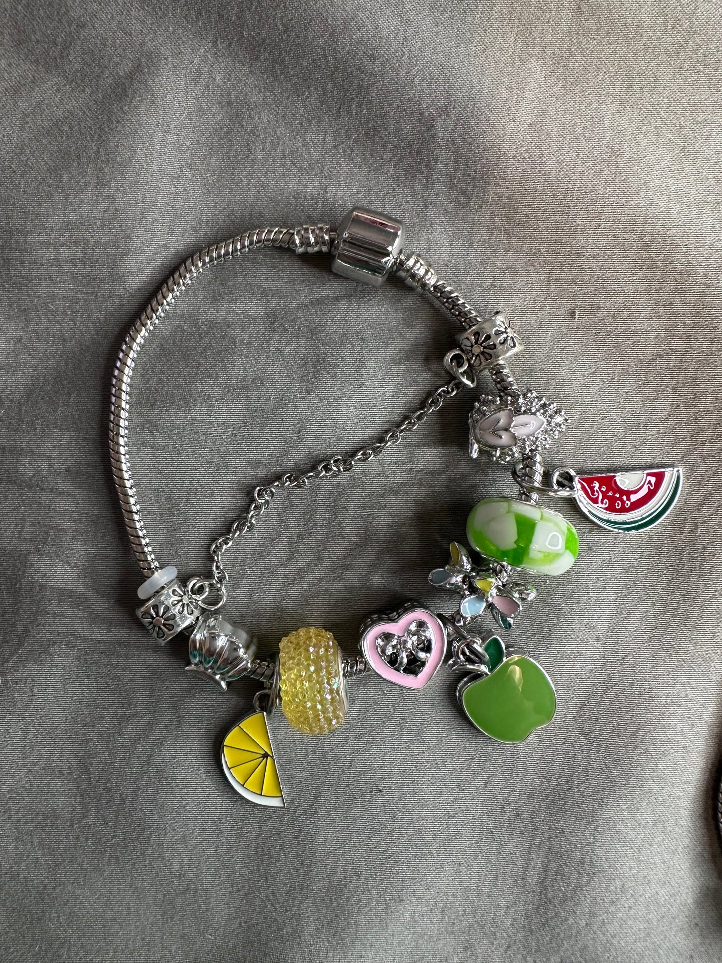 Pulseras de diseñador inspiradas en P-Dora