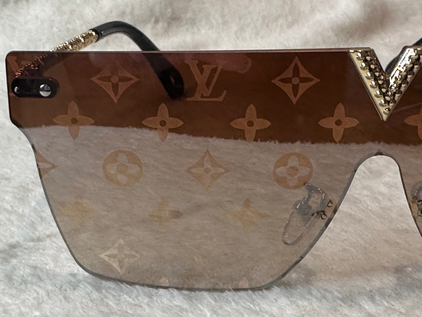 LoVe Luisito Sunglasses