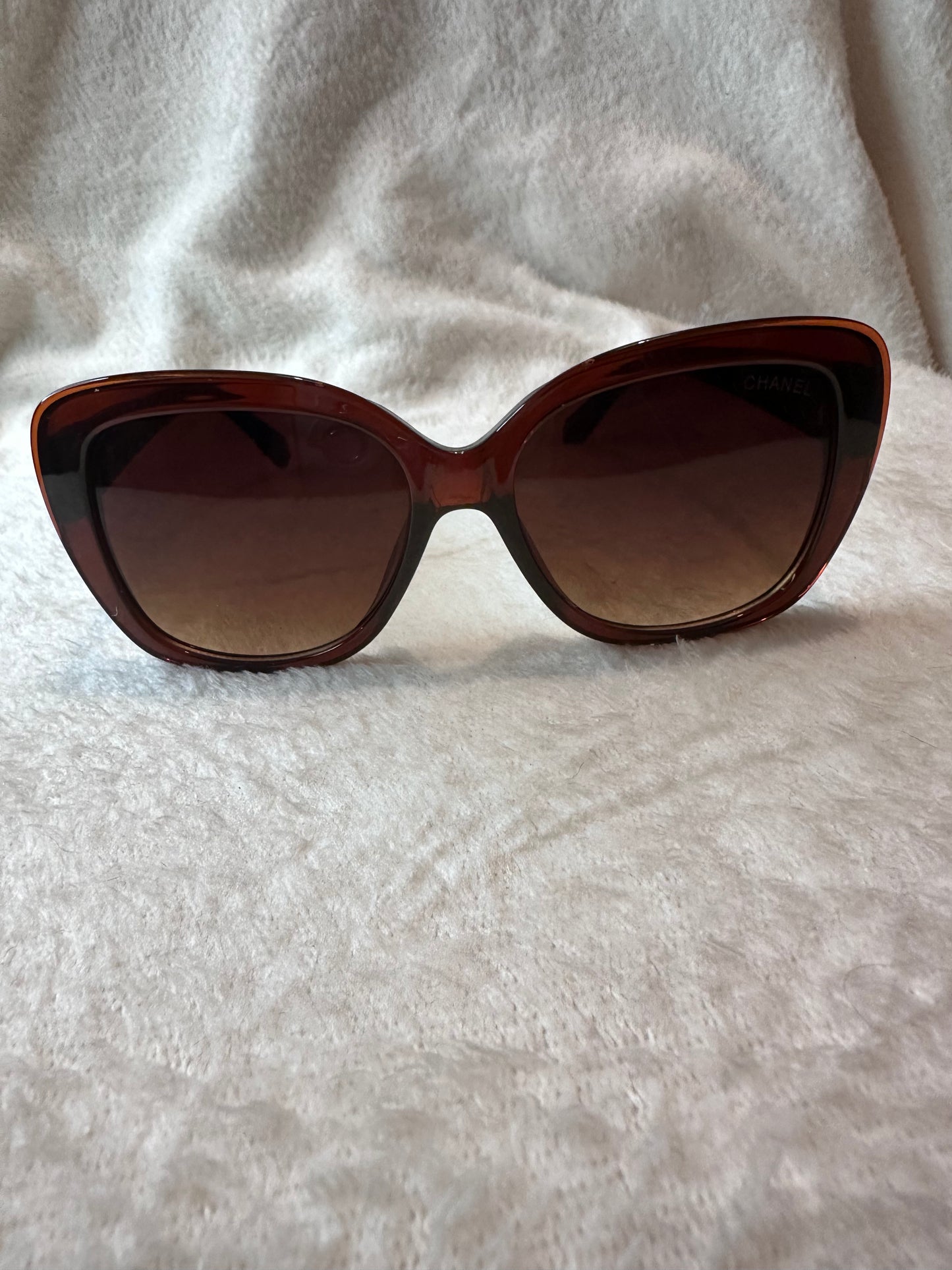 Gafas de sol de diseñador inspiradas en Canal