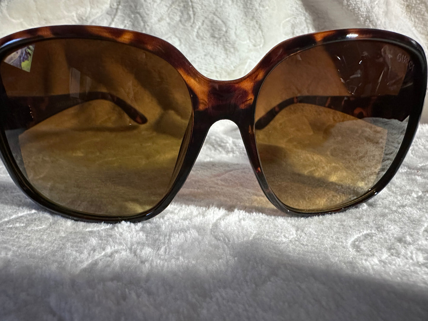 Gafas de sol de diseñador inspiradas en Pucchi