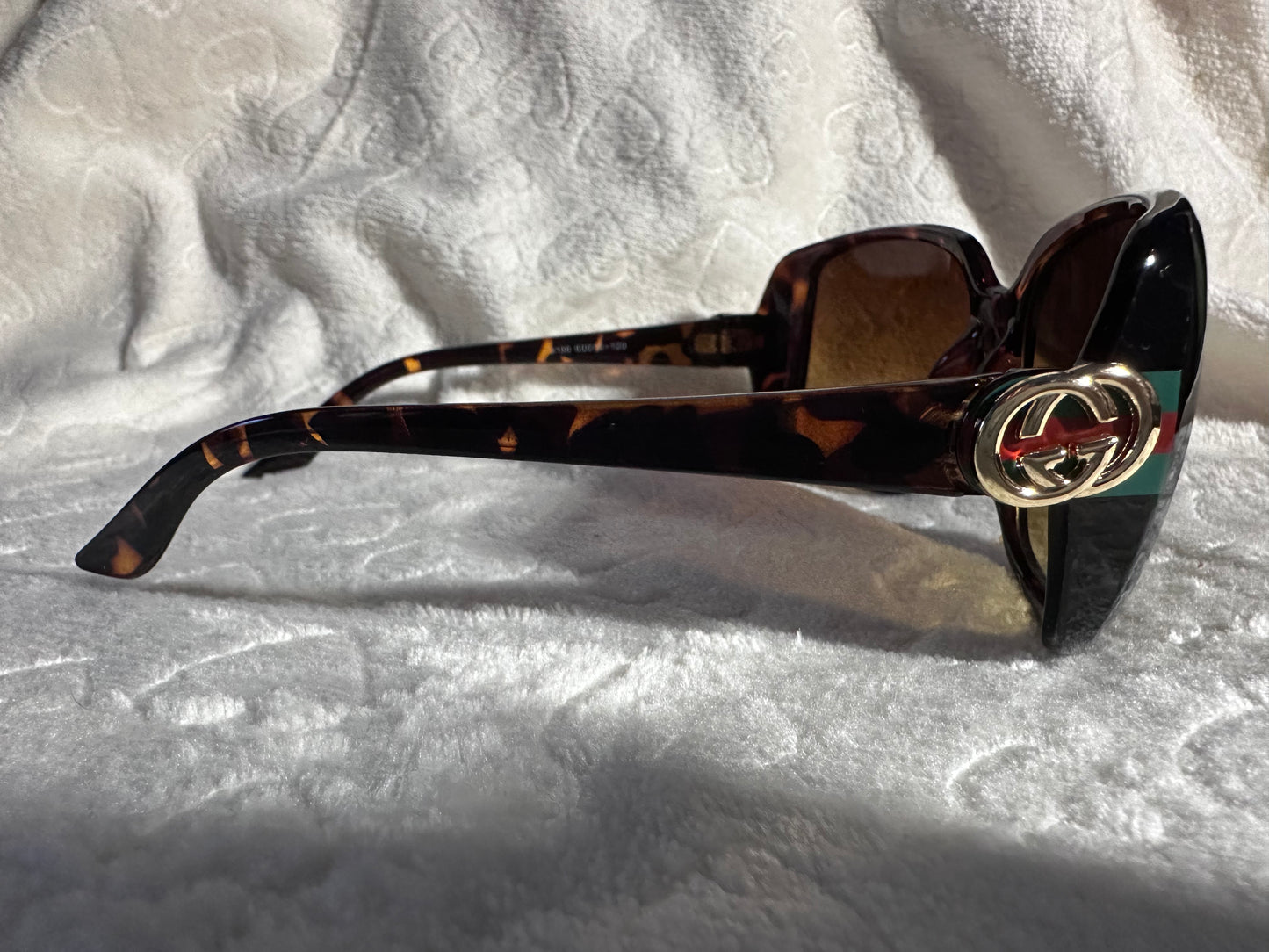 Gafas de sol de diseñador inspiradas en Pucchi