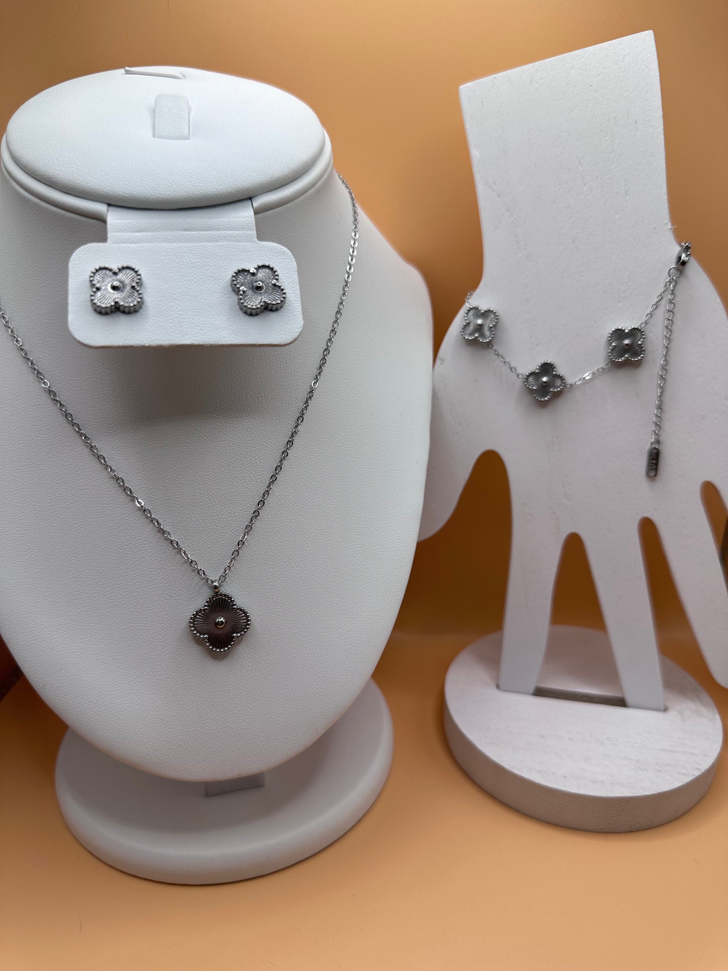 Van CA Clover Set Silver or Gold