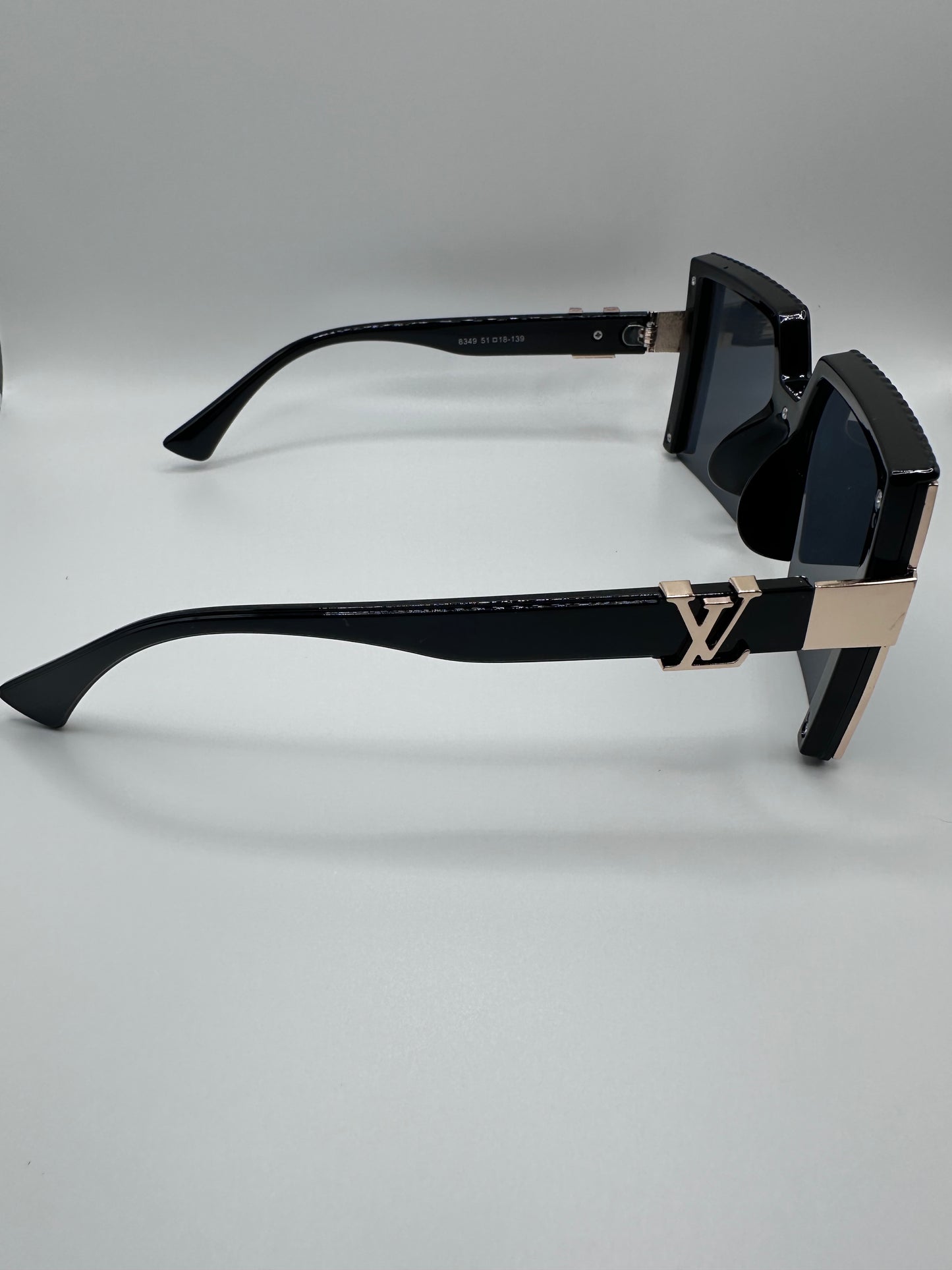 LoVe Luisito Sunglasses