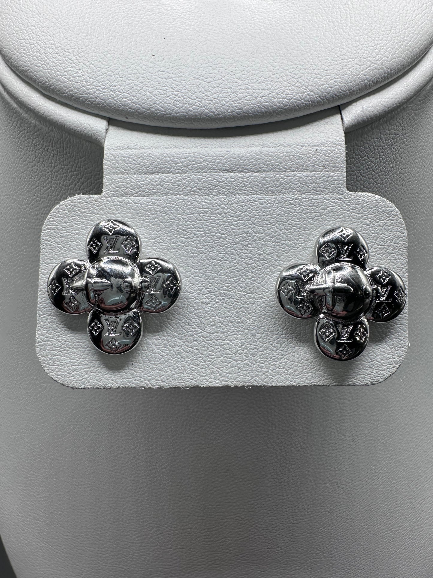 LoVe Luisito VLivienne Stud Earrings