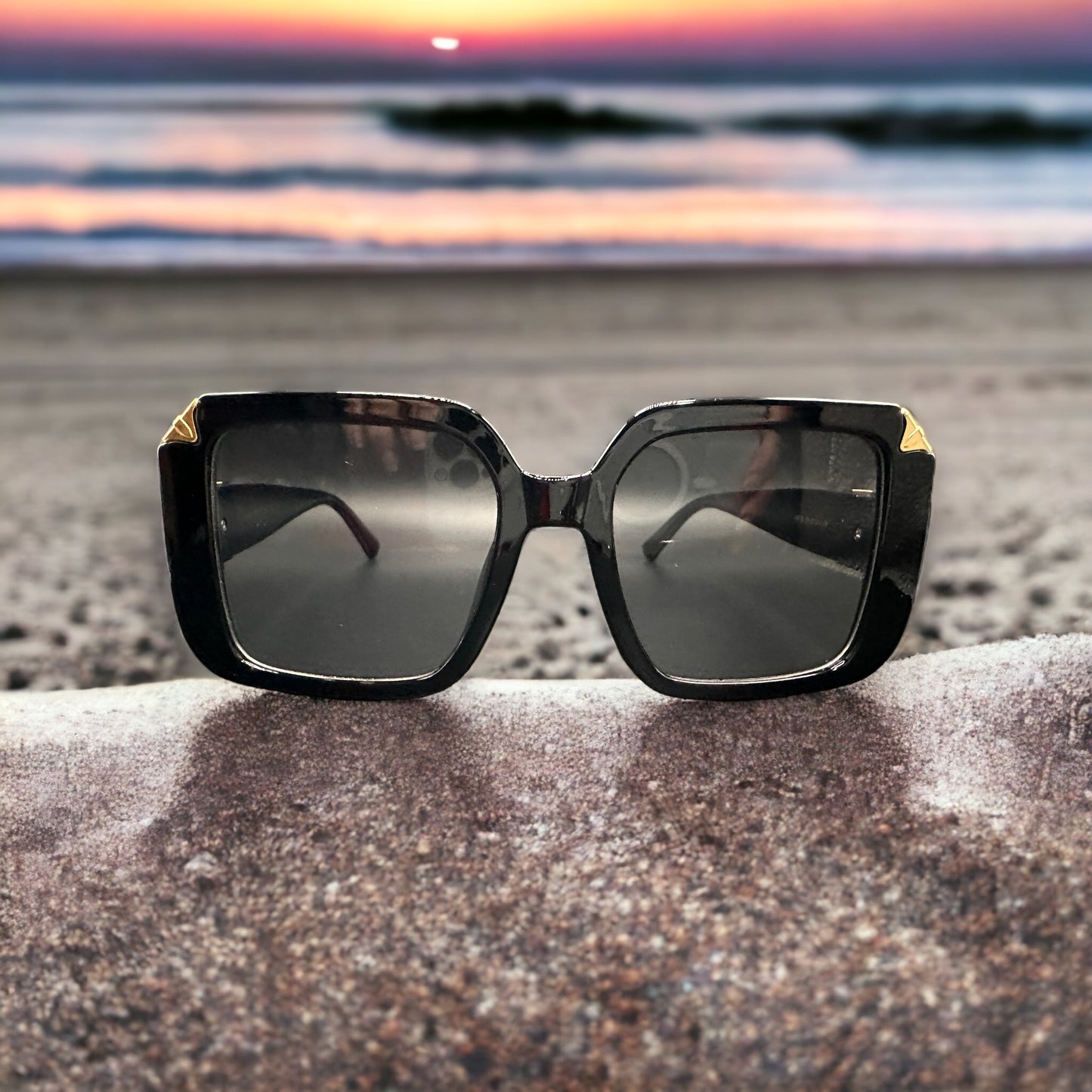 Gafas de sol de diseño inspiradas en Luisito V