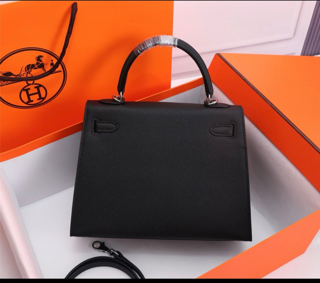 Her S Kel E Handbag 25 cm Epsom Leather Available