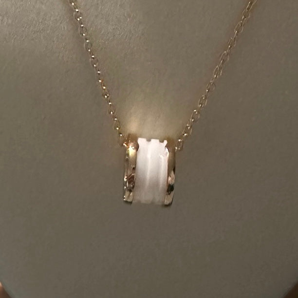 Lgari Ceramic Rose-Gold Ring necklace 3A