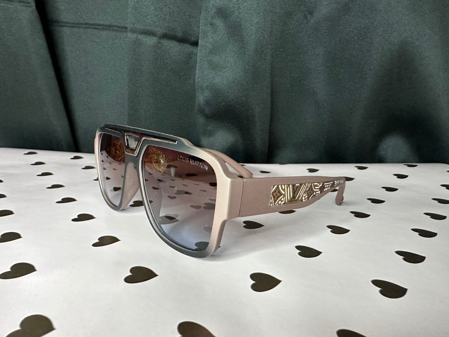 Gafas de sol de diseño inspiradas en Luisito V