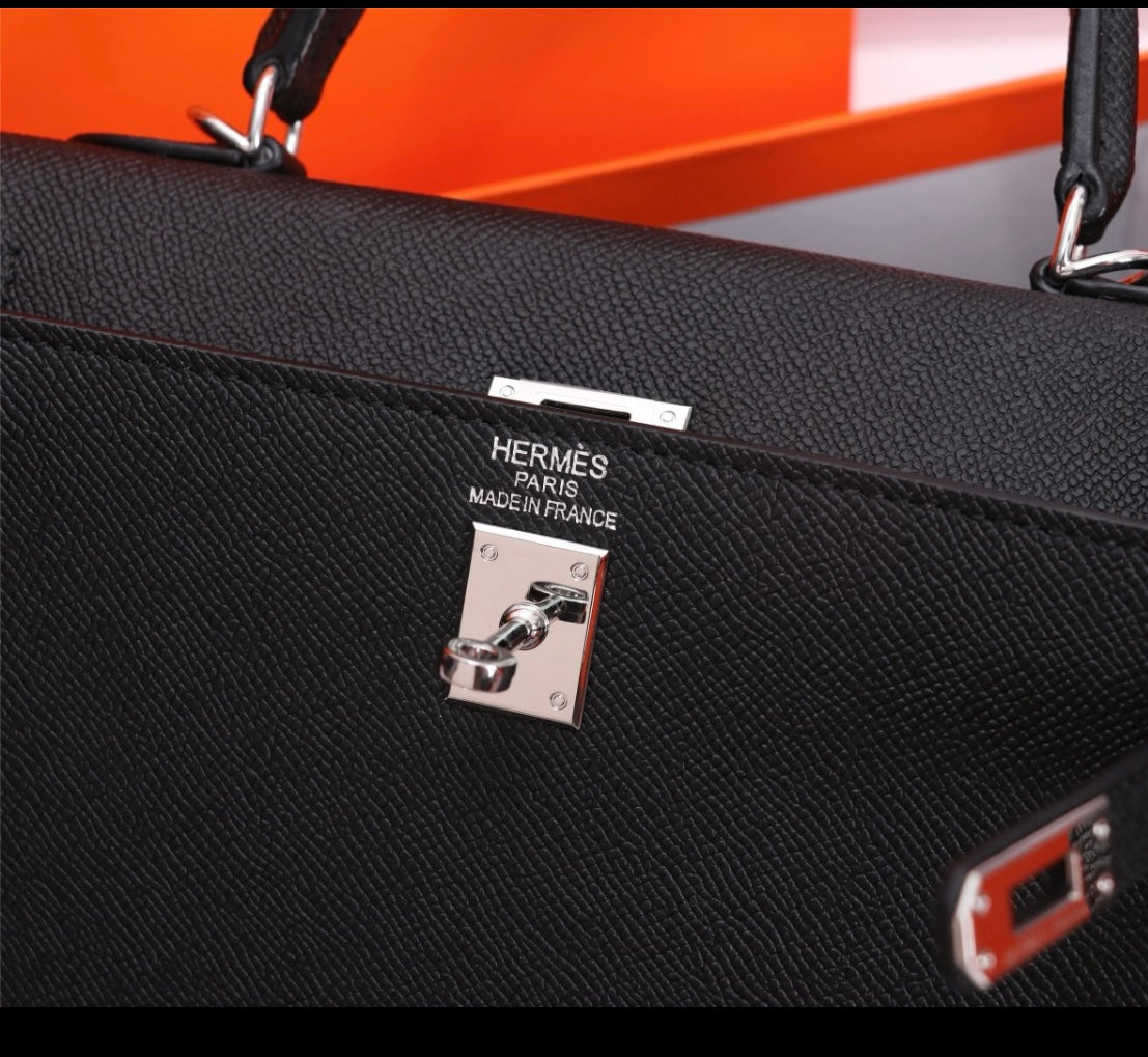 Her S Kel E Handbag 25 cm Epsom Leather Available