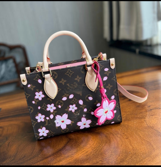 LoVe Small On The Go Cherry Blossom