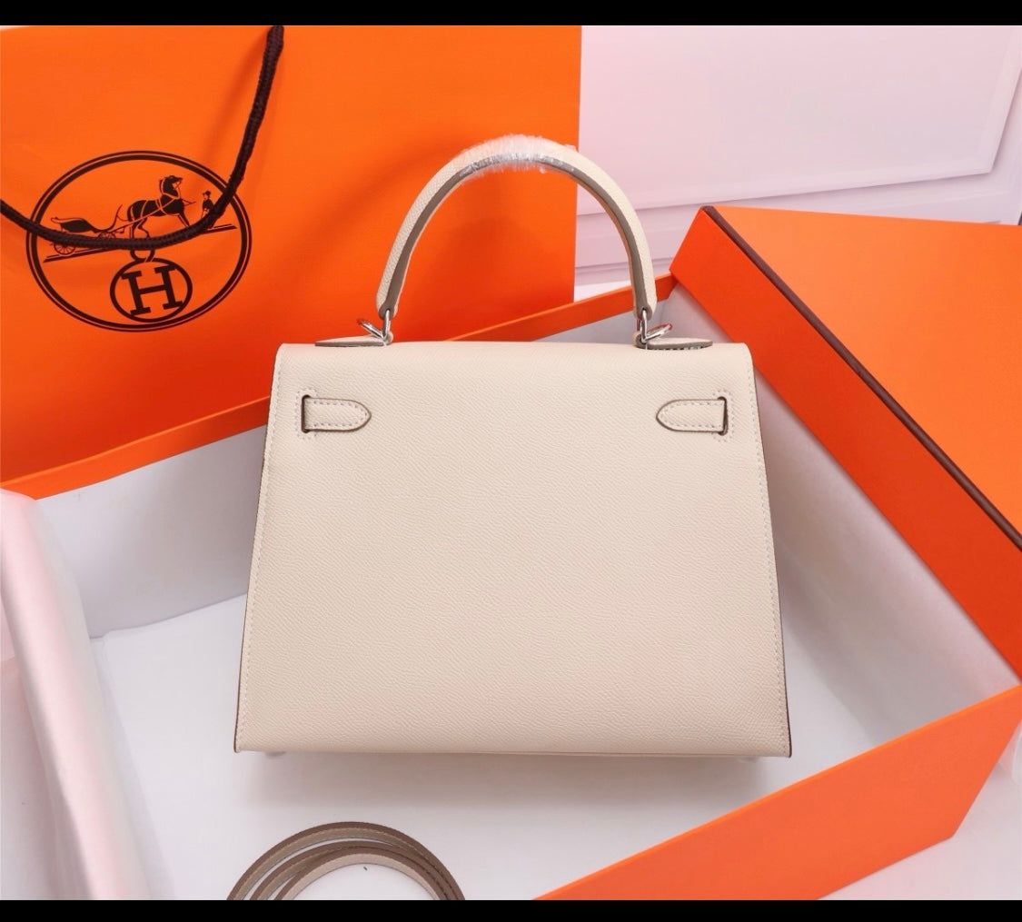 Her S Kel E Handbag 25 cm Epsom Leather Available