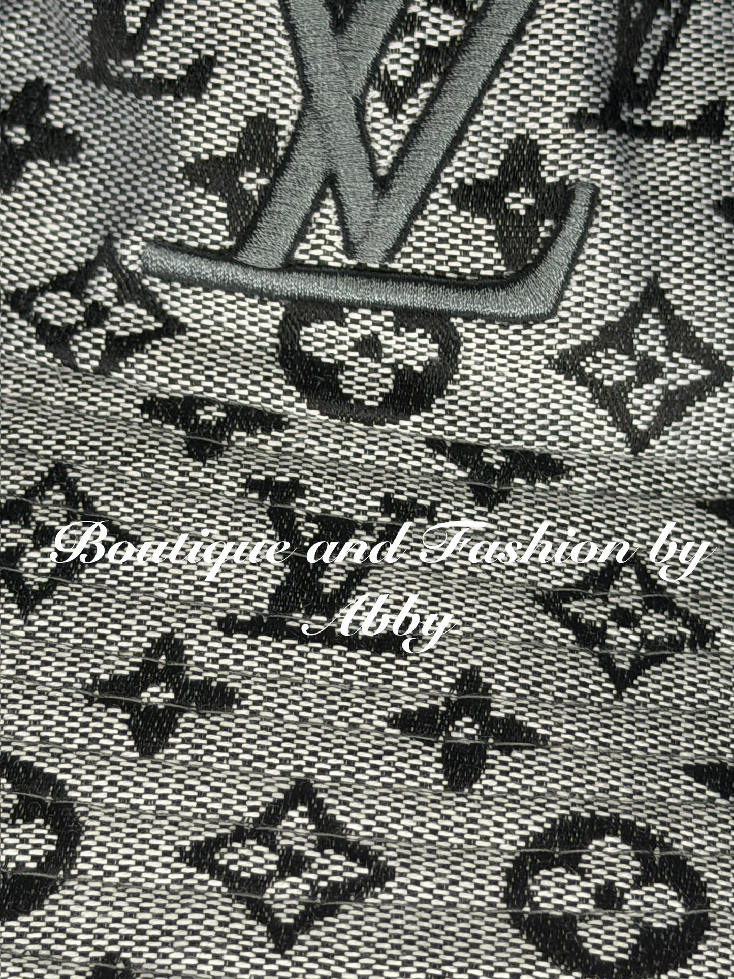LoVe Luisito Bucket hat UniSex