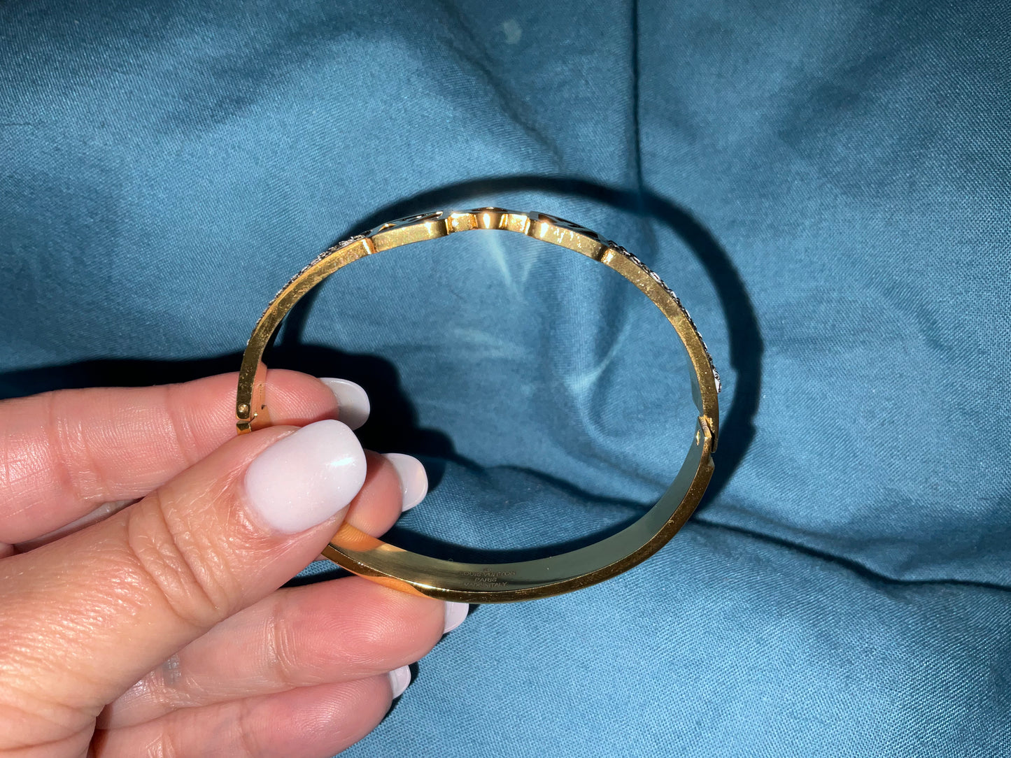 LoVe Luisito bangle w/stones